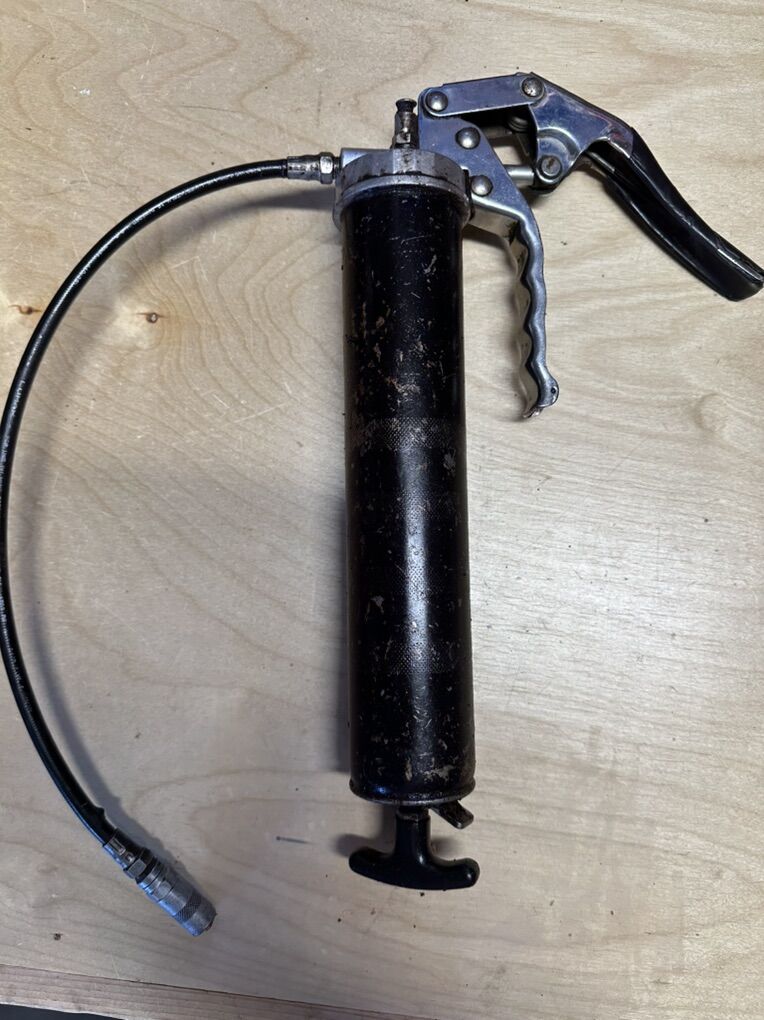 Heavy Duty Pistol Grip Grease Gun with Flex Hose