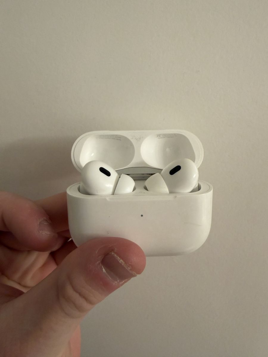 Apple AirPods Pro Gen 2