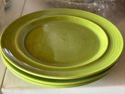 3 Metlox Colorstax Fern Green Dinner Plates - $25