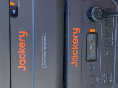 2000 Plus w Extend Battery and Solar Panel