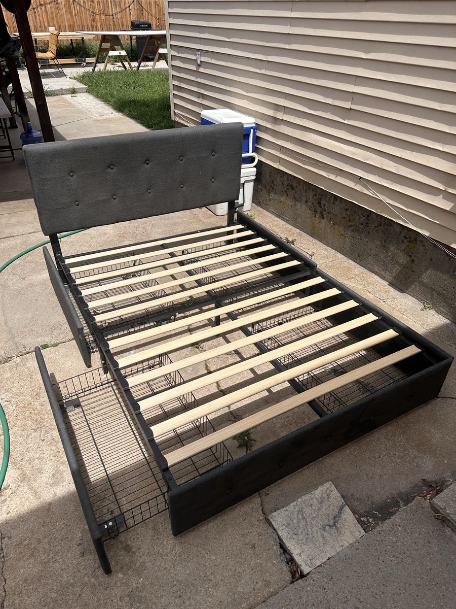Full Size Bed frame With 4 drawers