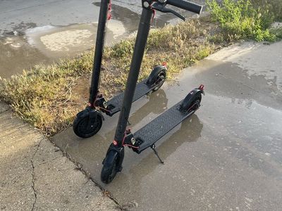 2 Electric Scooters – Gotrax GXL V2 – $300 both
