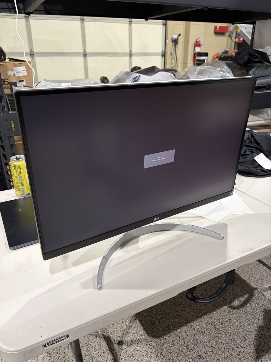 LG Monitor