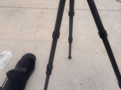 HEIPI Heavy Duty Black Carbon Fiber Lightweight Camera Tripod with Carrying Case