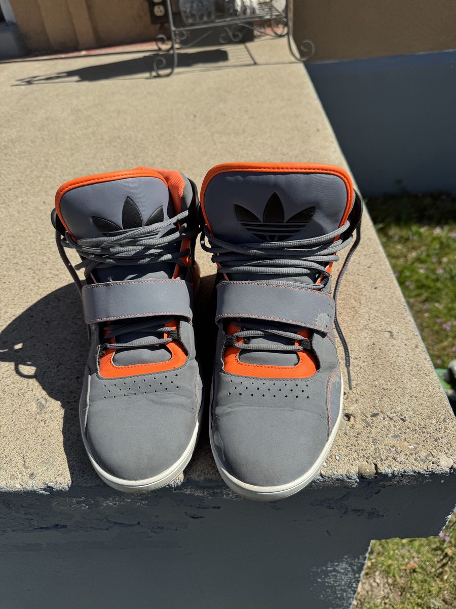 Adidas Roundhouse Mid Gray Orange Black Shoes