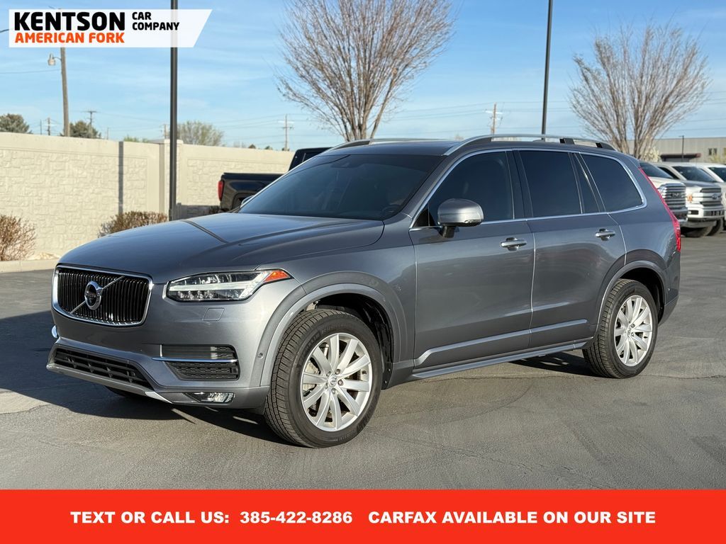 2017 Volvo XC90 T6 Momentum