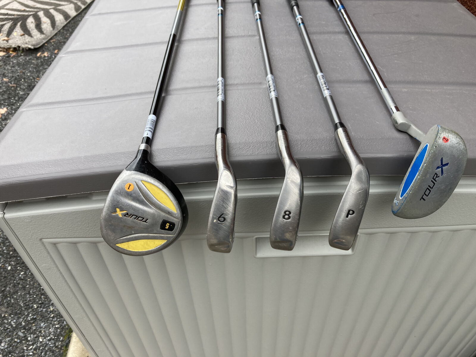 Youth Golf:  Junior Golf Clubs for kid about 48 inches tall