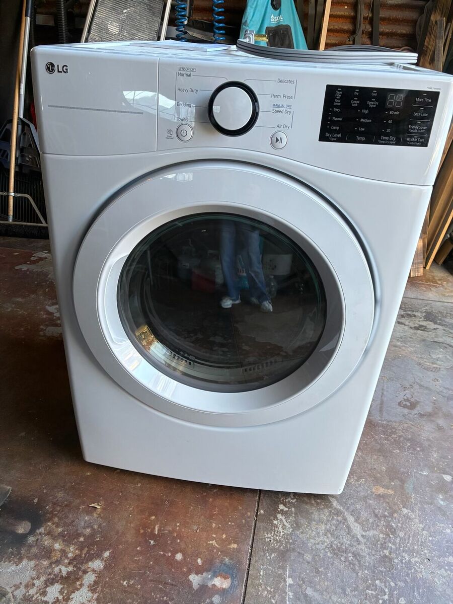 LG ELECTRIC DRYER barely used