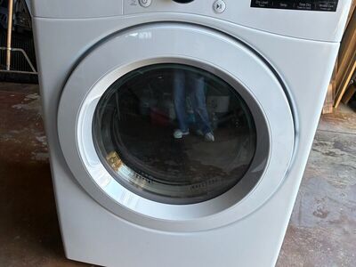 LG ELECTRIC DRYER barely used