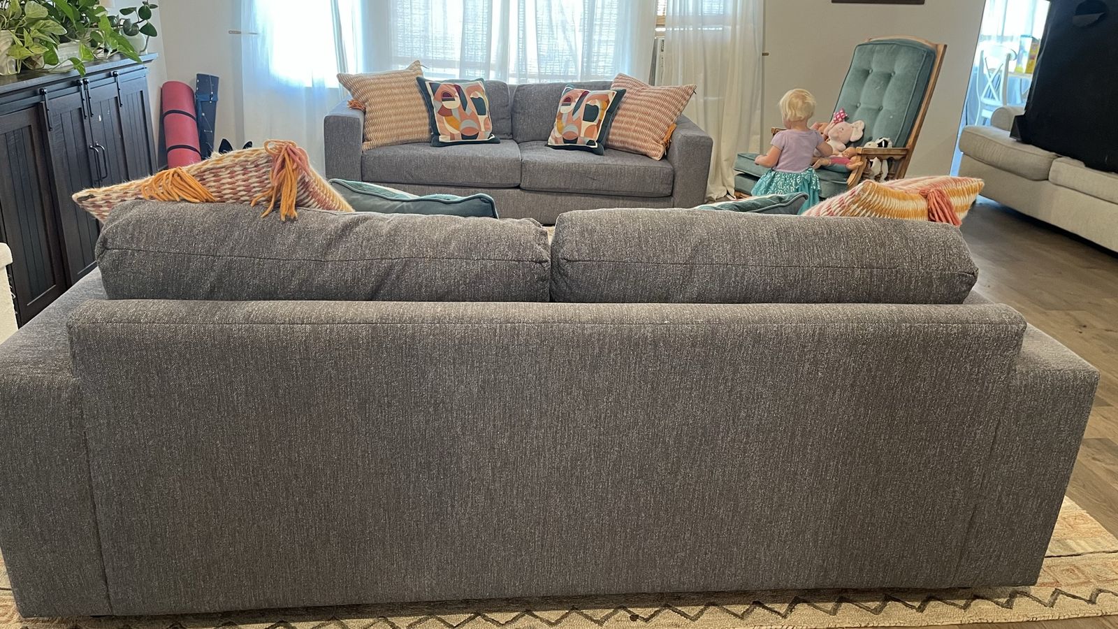 Sofa set (2) with pull out bed