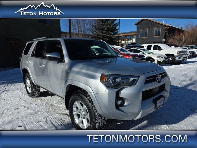 2024 Toyota 4Runner SR5