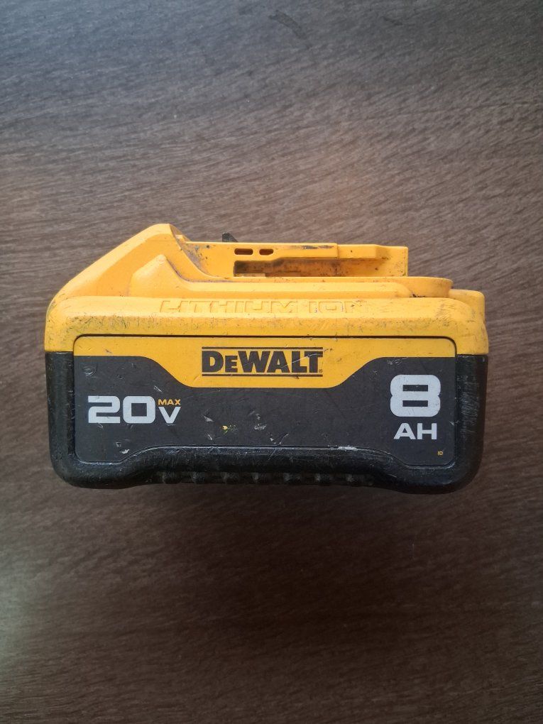 DEWALT DCB208 20V MAX 8.0Ah XR Lithium-Ion Battery Pack Power Tool Accessory