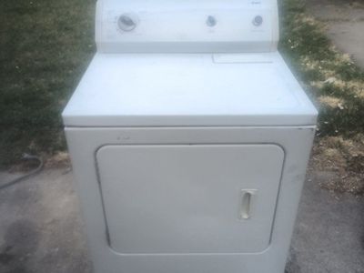 Estate White Electric Clothes Dryer - Reliable Performance no