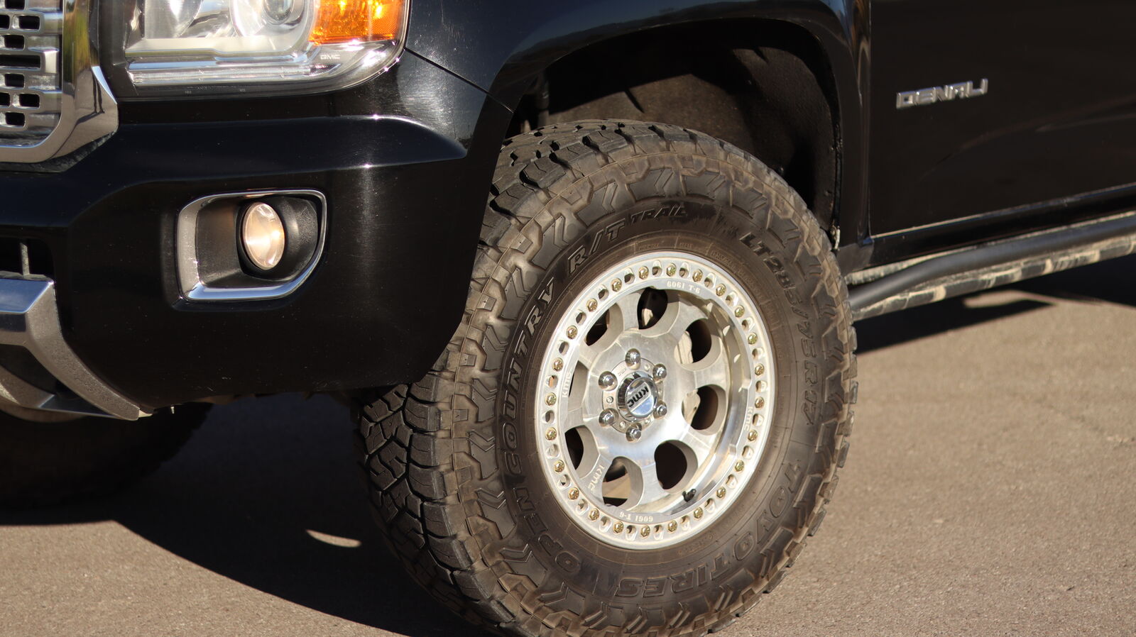 KMC Riot Beadlocks w/ Toyo R/T Trail