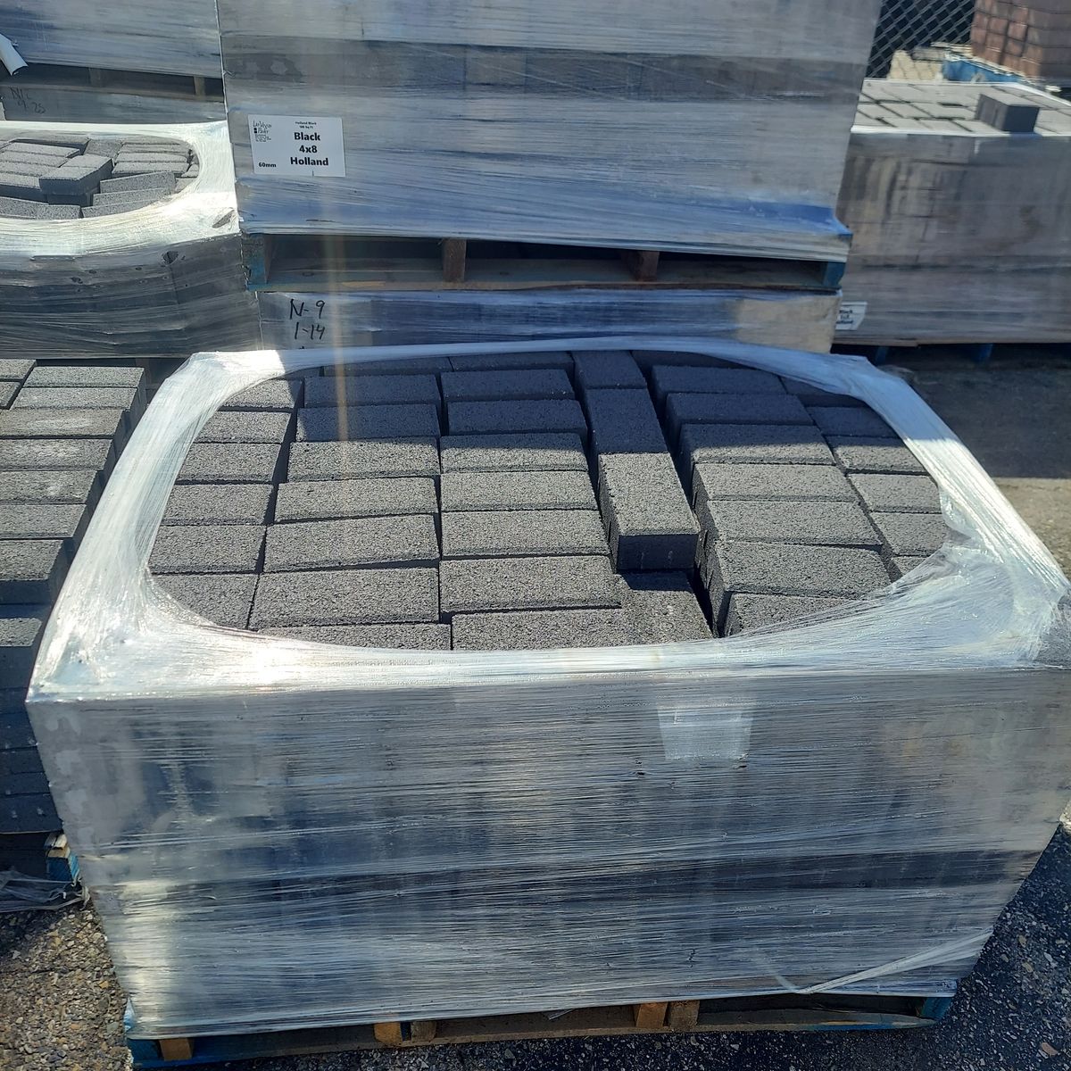 BLACK HOLLAND PAVERS