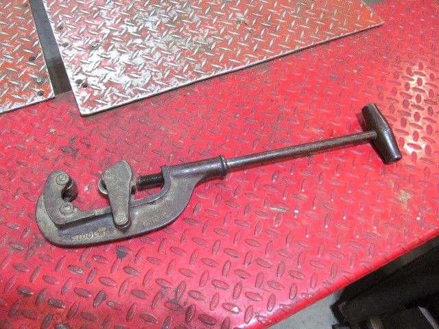 Pipe cutter. 2 Inch