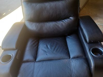RECLINER