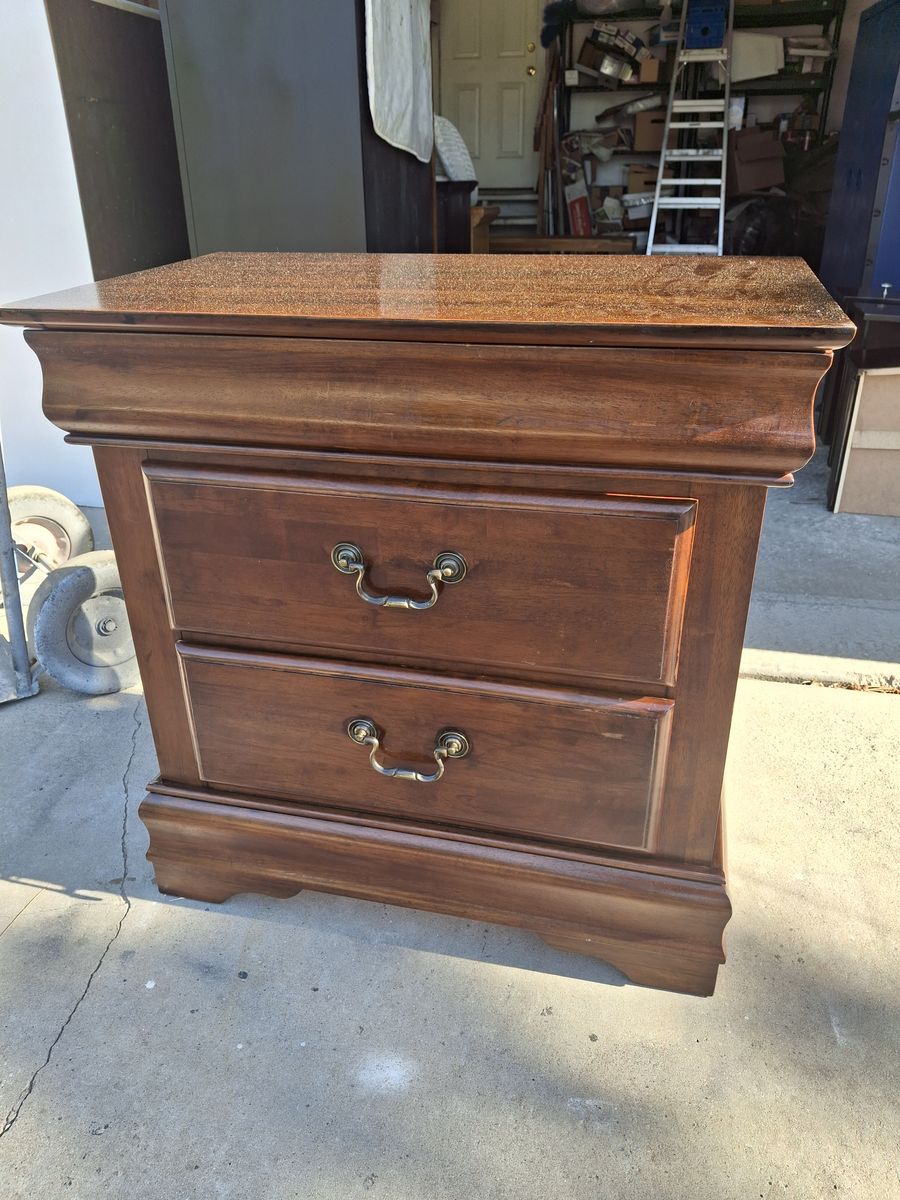 all wood night stand/liliy