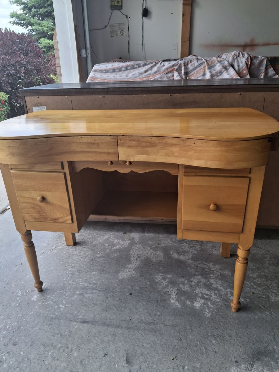 1950 all wood unique vanity