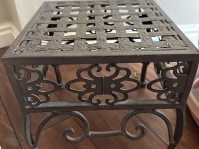 Plant stands