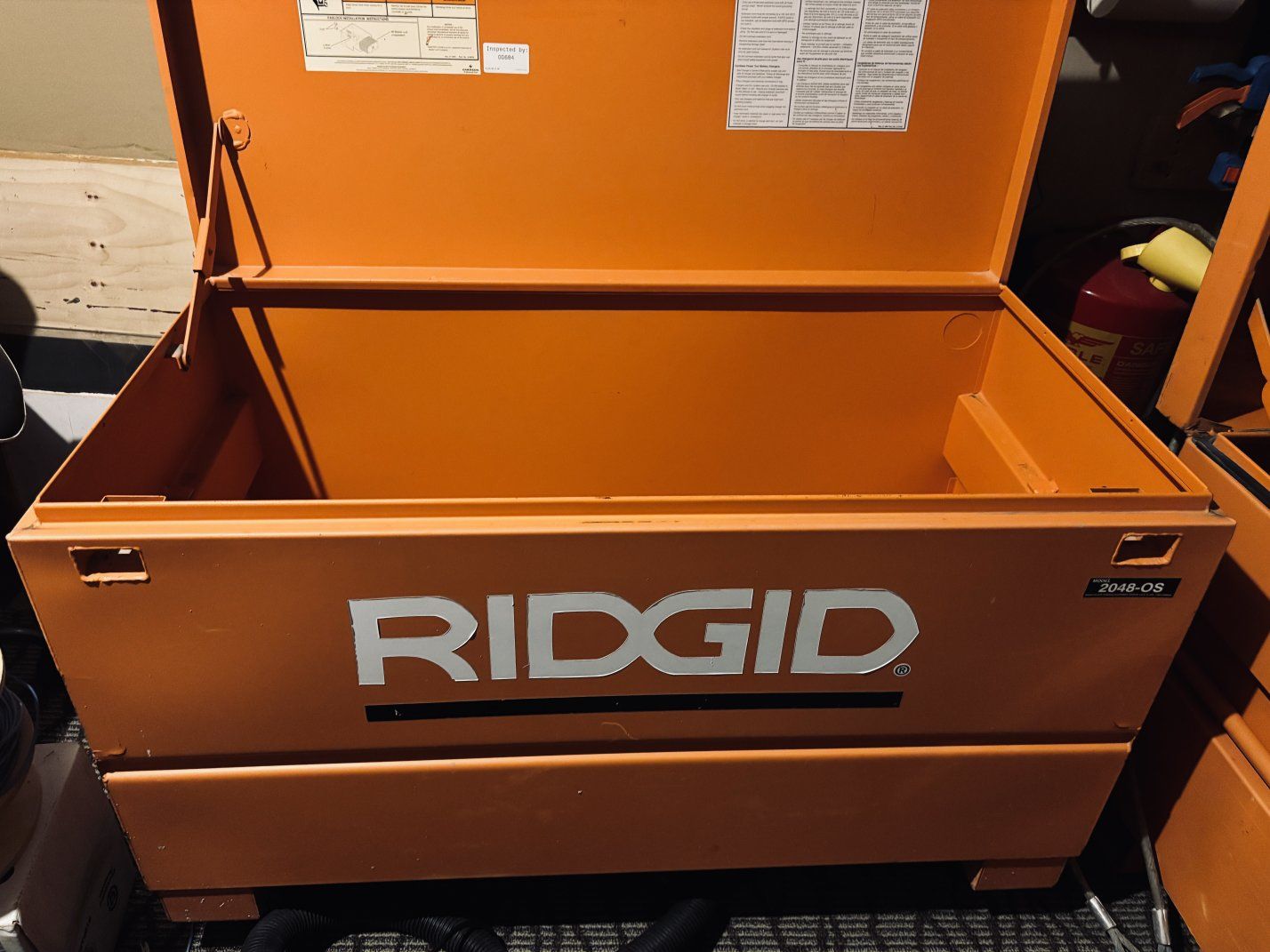 RIDGID Heavy Duty Steel Jobsite Tool Chest Box with Removable Tray 4'×2'×2'