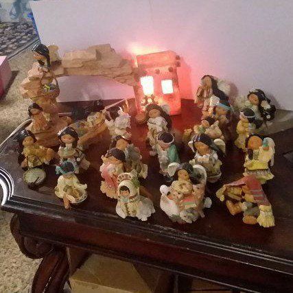 FRIENDS OF THE FEATHER INDIAN VILLAGE BY ENESCO