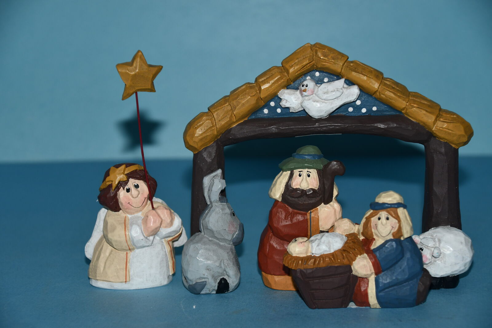 MIDWEST NATIVITY SET ~ STABLE is about 5" in HEIGHT ~ NO CHIPS ~ CLEAN!