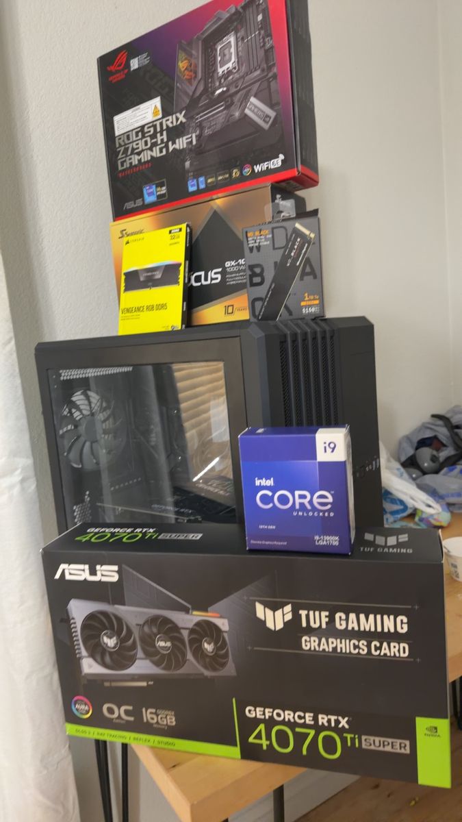 Custom Built Gaming PC - Intel i9-13900k, GIGABYTE rx 9070 xt, Corsair airflow, 32GB RAM, 1tb SSD