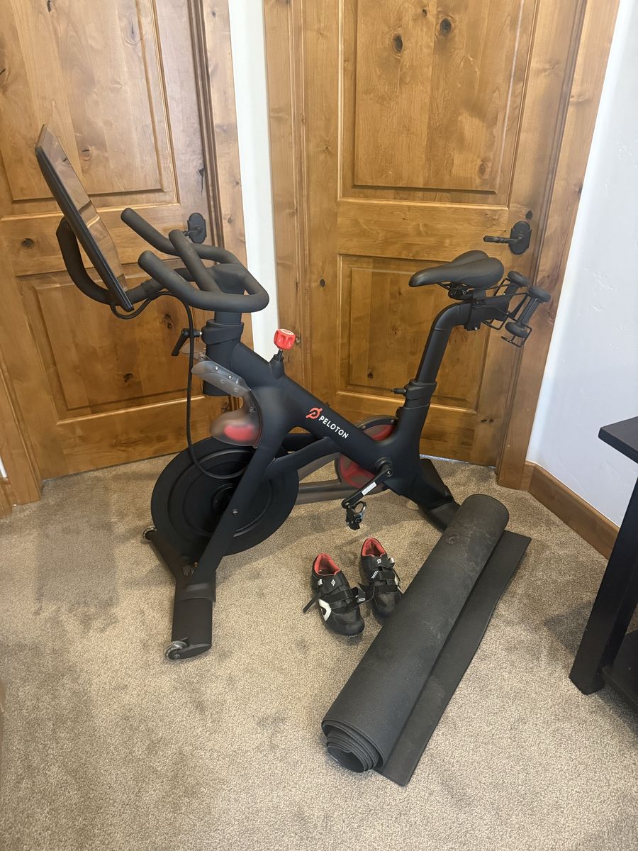 Original Peloton Bike - Great Condition - Park Cit