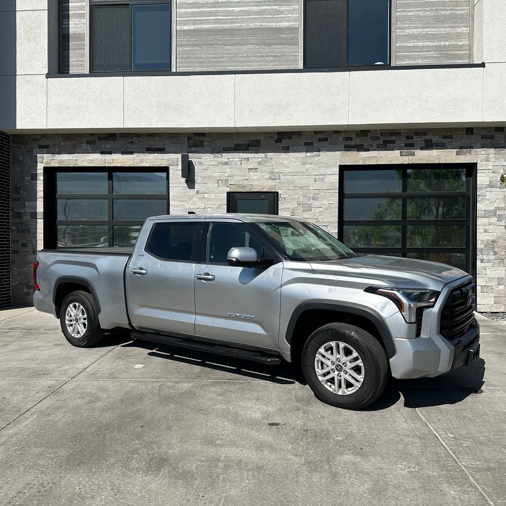 2022 Toyota Tundra SR5