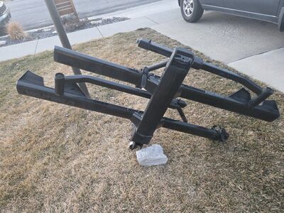 Yakima StageTwo Platform 2 Bike Rack W/Locks
