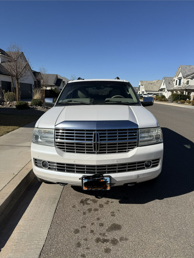 2009 LINCOLN NAVIGATOR Base
