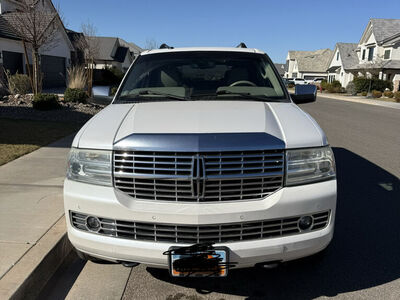 2009 LINCOLN NAVIGATOR Base