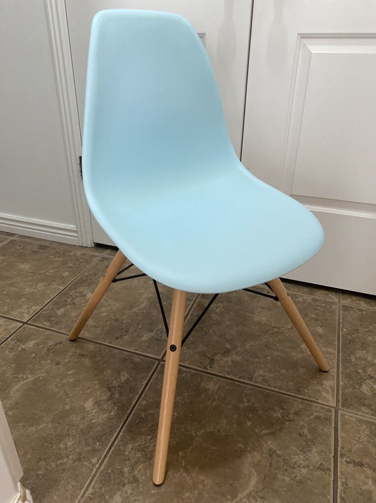 Modern Light Blue Chair – Wood Legs