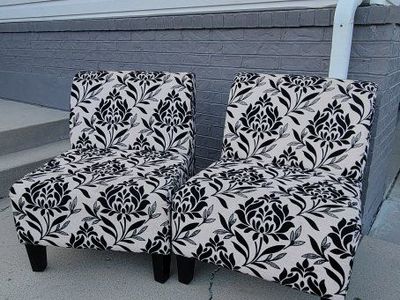 set of 2 Costco chairs