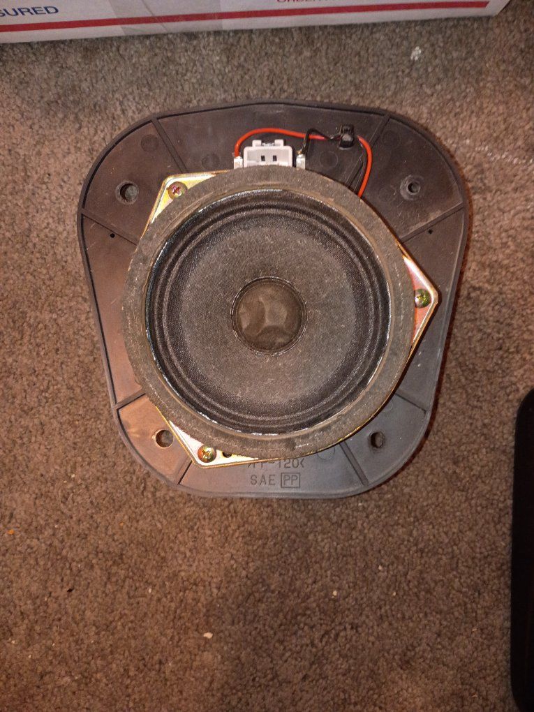 Main image 3