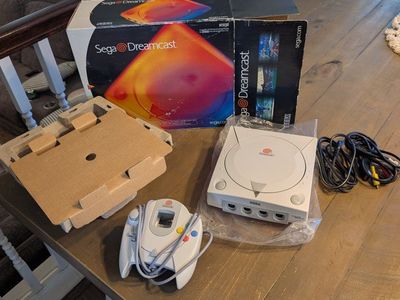 Sega Dreamcast (Mint Condition)
