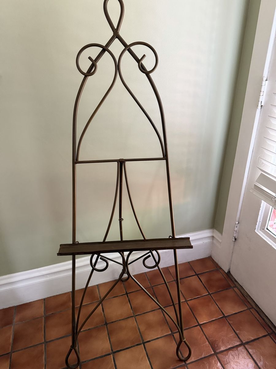 Decorative Metal Floor Easel - Scrollwork Design Display Stand