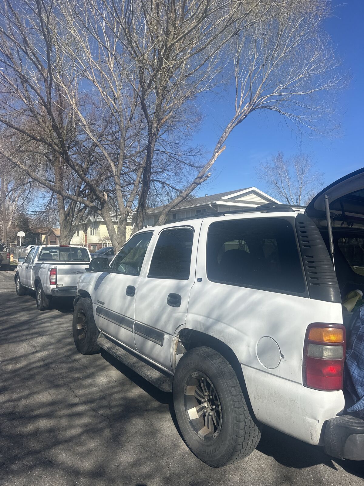 2002 CHEVROLET TAHOE LS