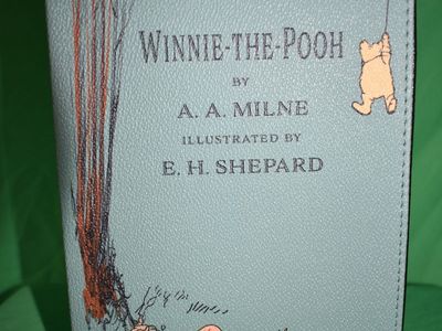 Winnie-The-Pooh Leather Purse