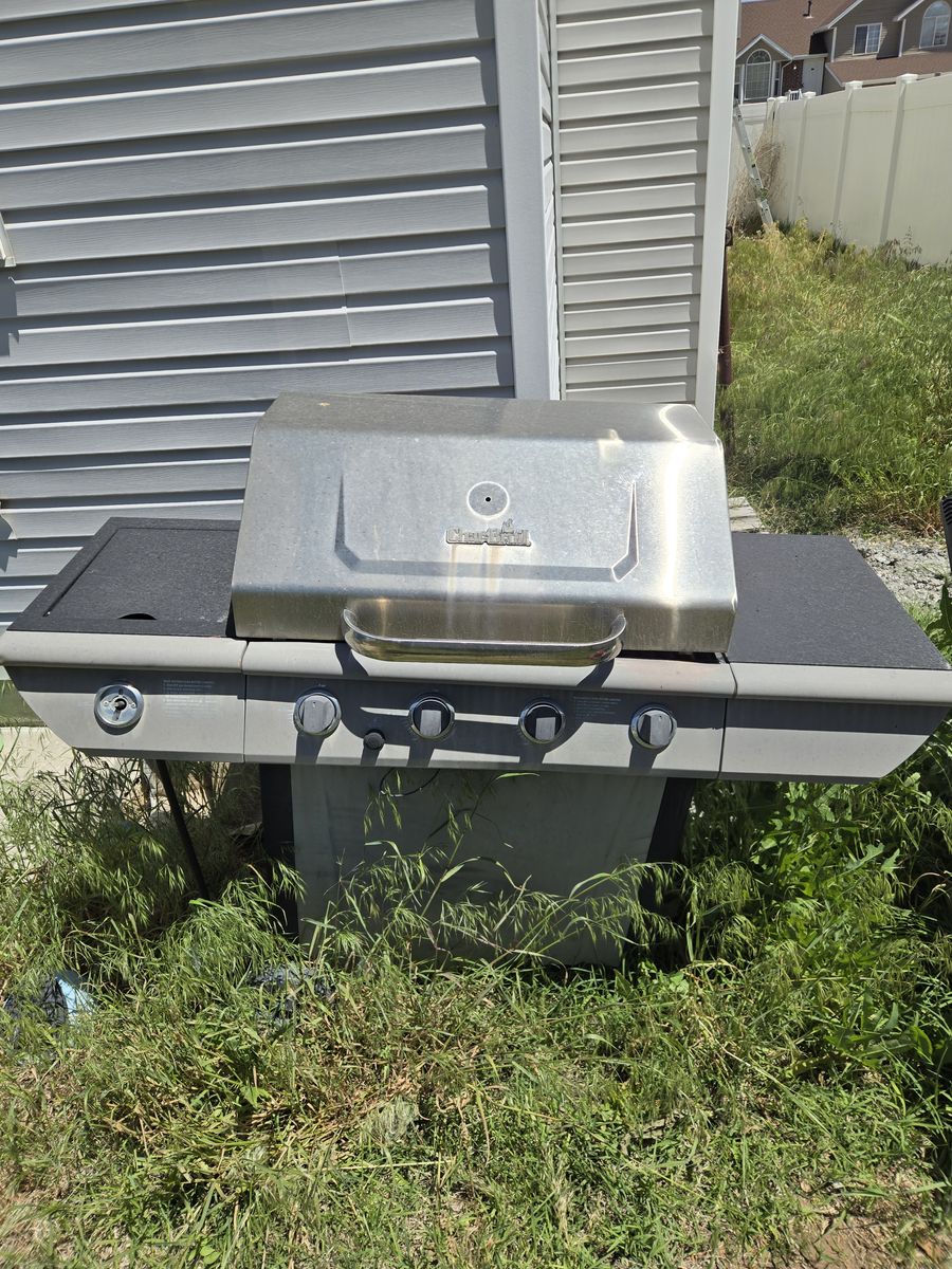 Charbroil grill