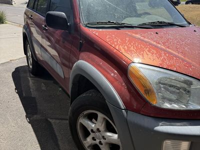 2001 RAV4 (Salvage Title)