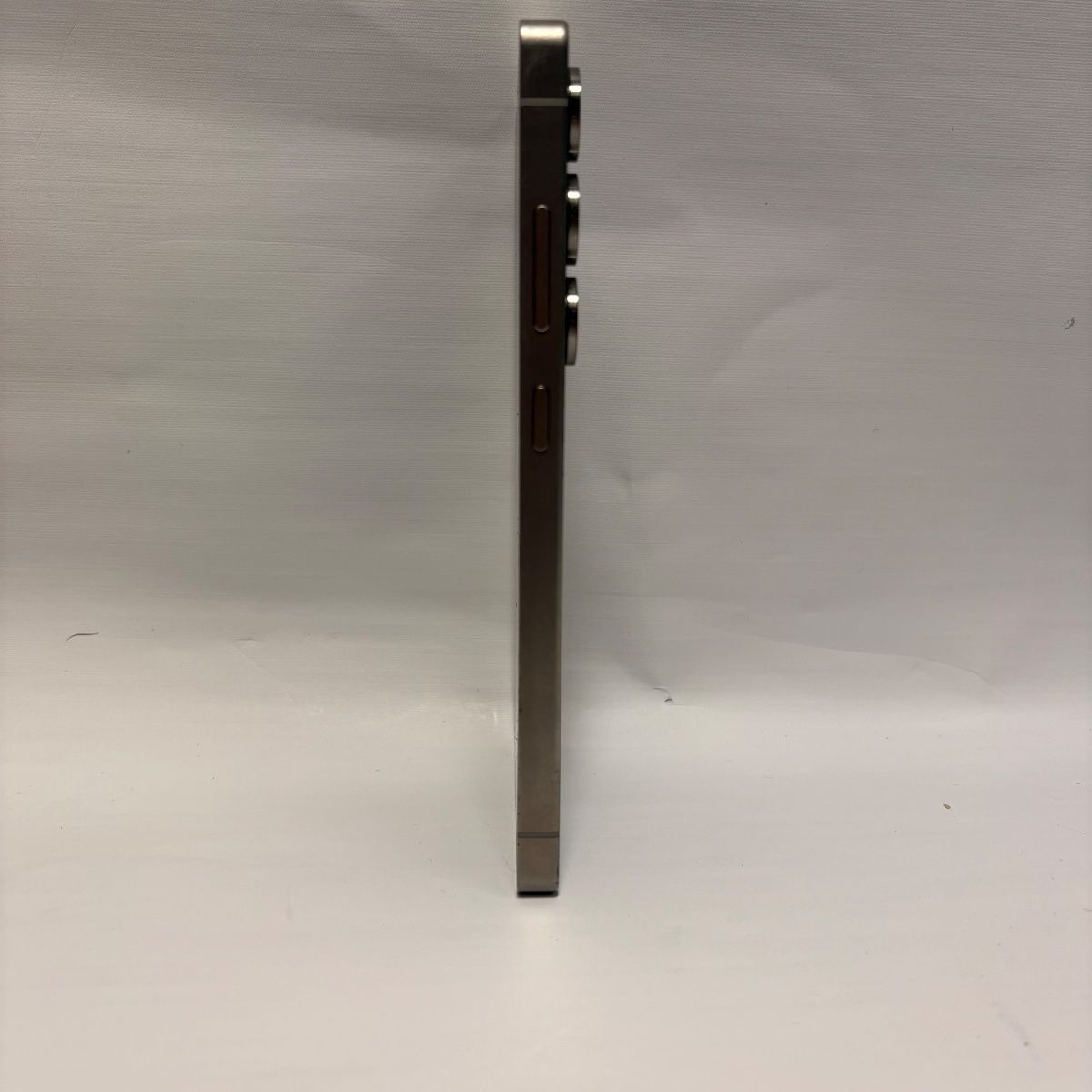 Main image 4