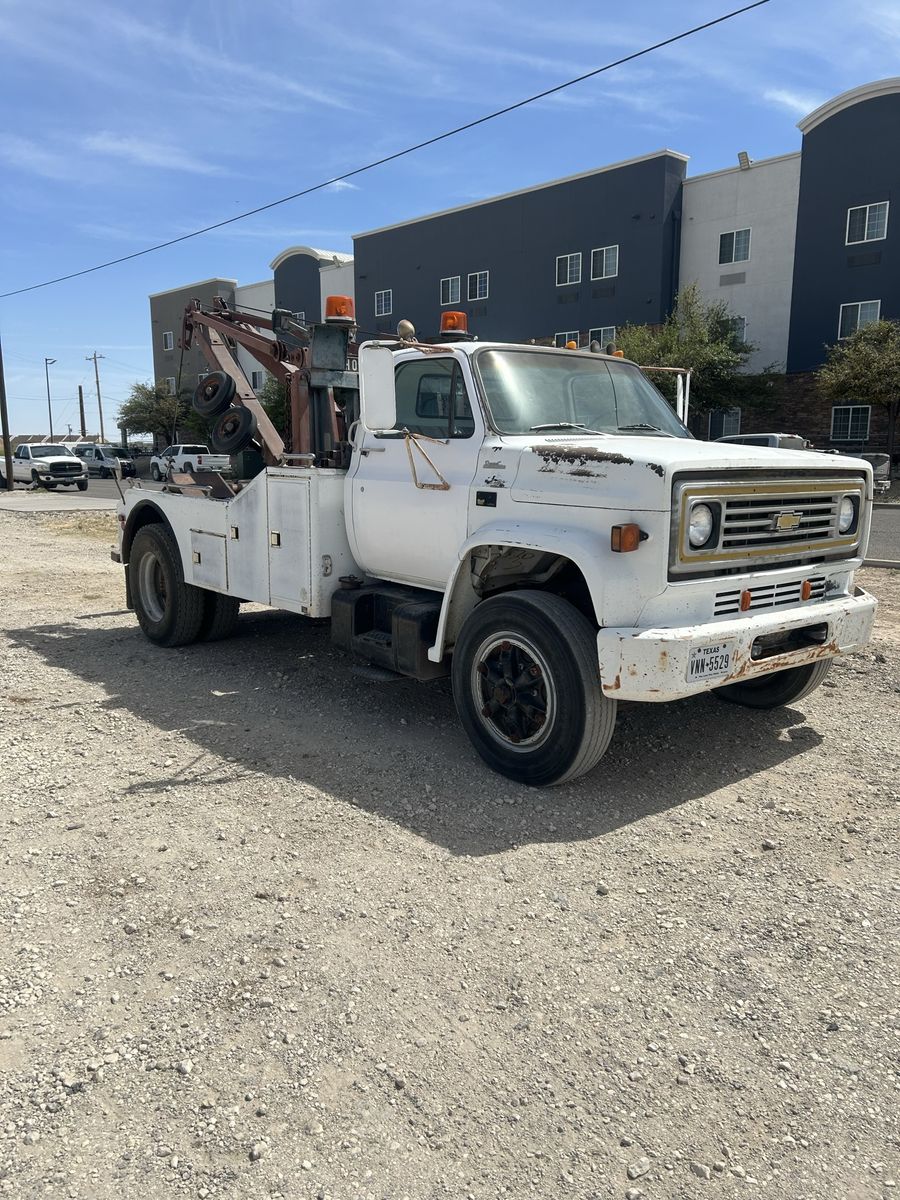 1980 Chevrolet c70 wrecker