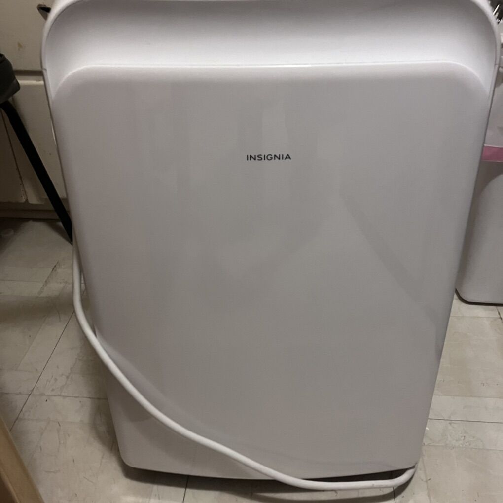Insignia Indoor Portable Unit