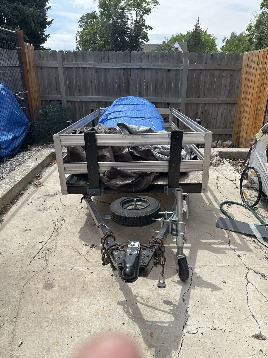 3’x6’ Utility Trailer with Side Railings, removable back and Spare Tire and hookups