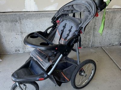 Jogger stroller