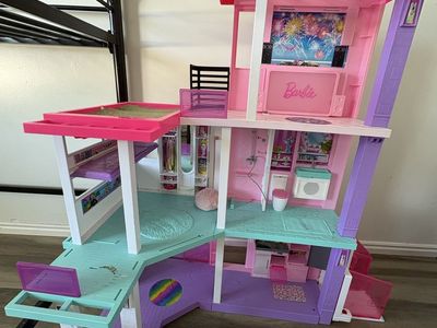 Barbie Dreamhouse Dollhouse 3-Story Pink Purple Blue Lights Sounds Pool Elevator