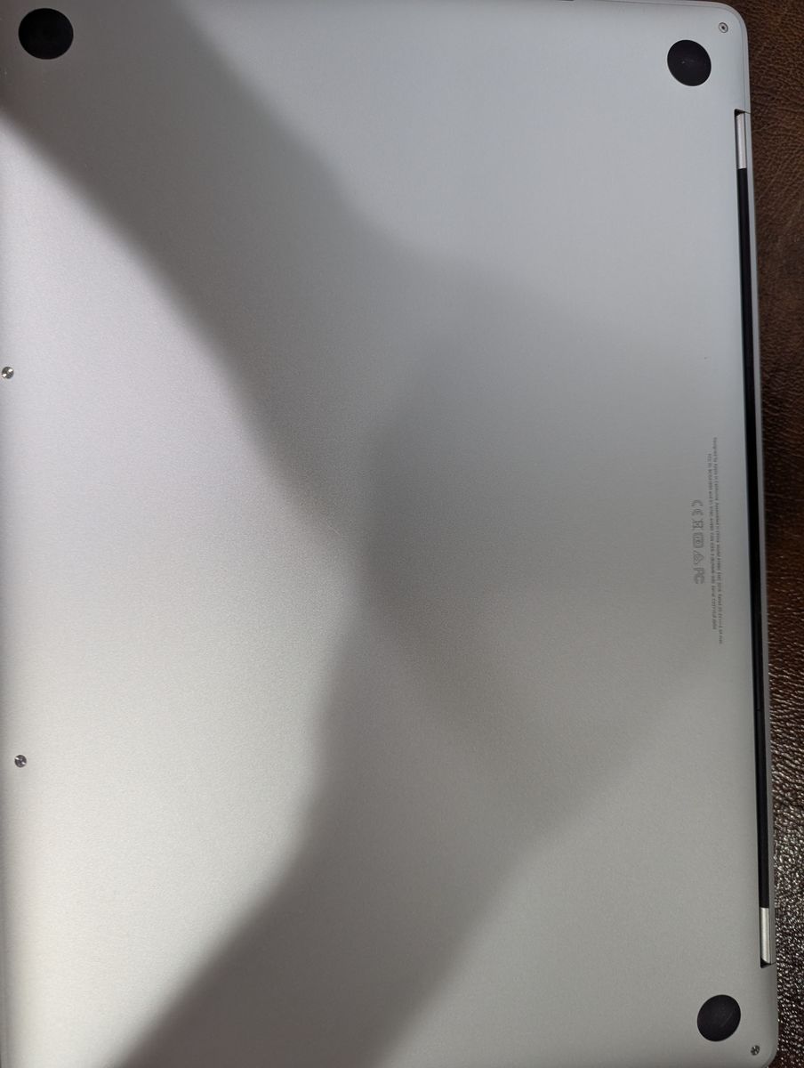 Main image 6