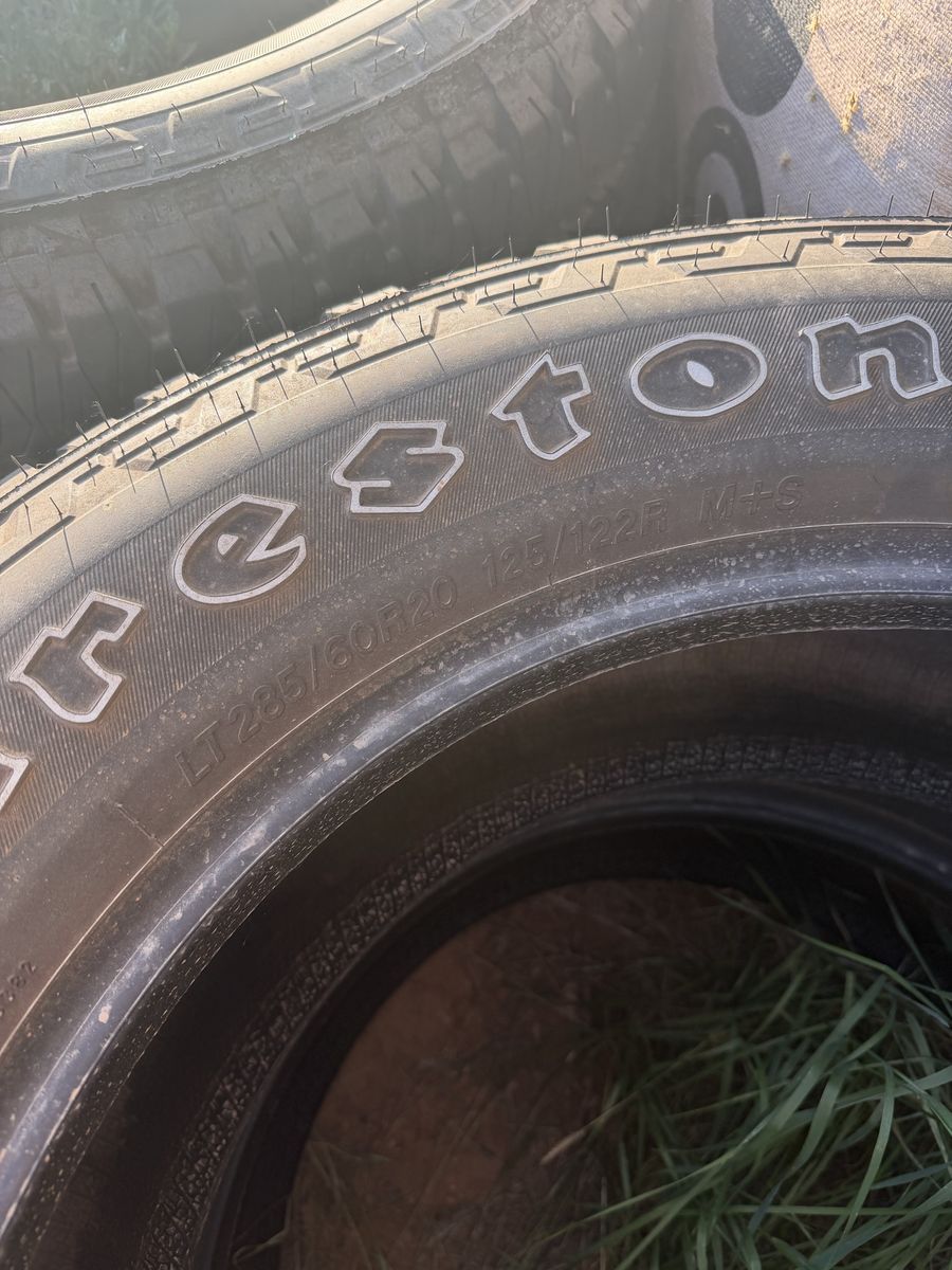 Firestone LT285/60R20 125/122R M+S All-Season Truck/SUV Tires (Set of 4)